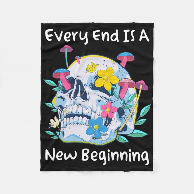 Gothic Skull Mushroom Flowers Every End Is A New B Fleecefilt (Framsidan)