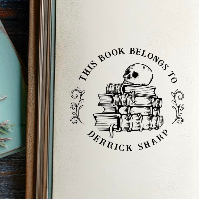Gothic Skull på Bokar "från Bibliotek av" Självfärgande Stämpel (Skapare uppladdad)