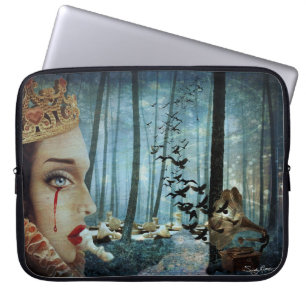 Gothic Surreal Unique Collage Ledsen Queen of Hear Laptop Fodral