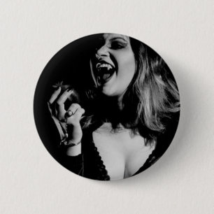 Gothic Vampire, sista Bitan Knapp