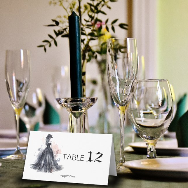 Gotisk akvarell blomster svart bröllop placeringskort (This exquisitely designed wedding Place Card showcases a stunning array of Gothic elements.)