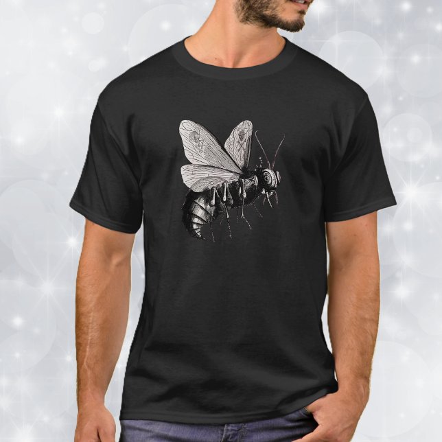 Gotisk Bihuvudskallevinge Tröja (Scary creepy big bee with stinger and skulls on its wings on a tee shirt.)