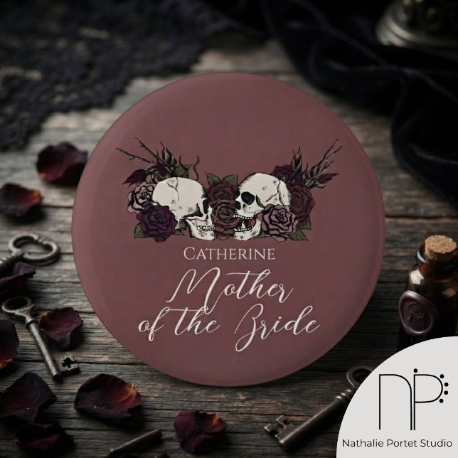 Gotisk Mauve Rosa Dödskalle & Ros Bröllopsfest Knapp (Moody gothic skull and roses hand-drawn pin for alternative wedding)
