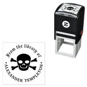 Gotisk piratskalle och korsade ben Biblioteksbokna Självfärgande Stämpel