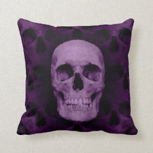 Gotisk purpurfärgad Halloween skalledesign Kudde