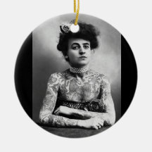 Gotisk tatuerad dam och stam- hjärtaprydnad