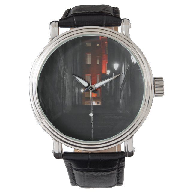 Gotisk trappa armbandsur (Framsida)