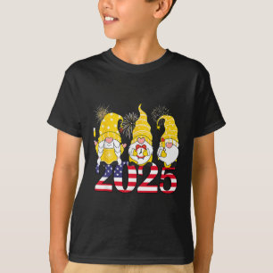 Gott nytt år 2025 Kväll Party Gnomes Fireworks Hel T Shirt