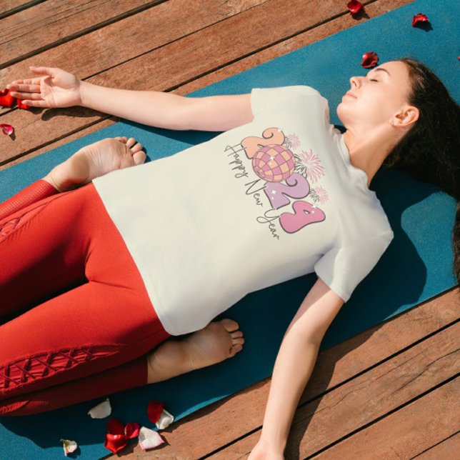 Gott nytt år groovy retro typography t shirt (Skapare uppladdad)