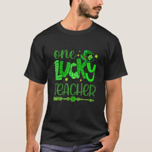 Gr Een L Eopard Shamrock O Ne Lucky Teacher St Pat T Shirt