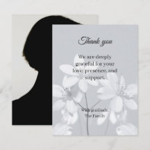 Grå blomsterbegravningskort med foto tack kort