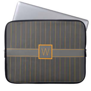 Grå datorskydd med orange rand laptop sleeve