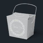 Grå gnistrande ljus tack presentaskar<br><div class="desc">En krans av gnistrande ljus mot en grå bakgrund. Teckensnittet “Tack” är en bild - så den kan ändras i storlek, roteras och flyttas. Resten av texten är fullt redigerbar. Gnistrande Ljus-bilden kan också ändras i storlek och flyttas. Andra färger, olika storlekar/ former på favoritlåda och koordinerande föremål finns tillgängliga...</div>