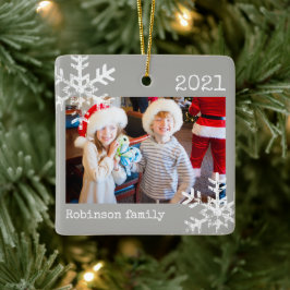 Grå Jul Familj Foto Snöflinga Julgransprydnad Keramik