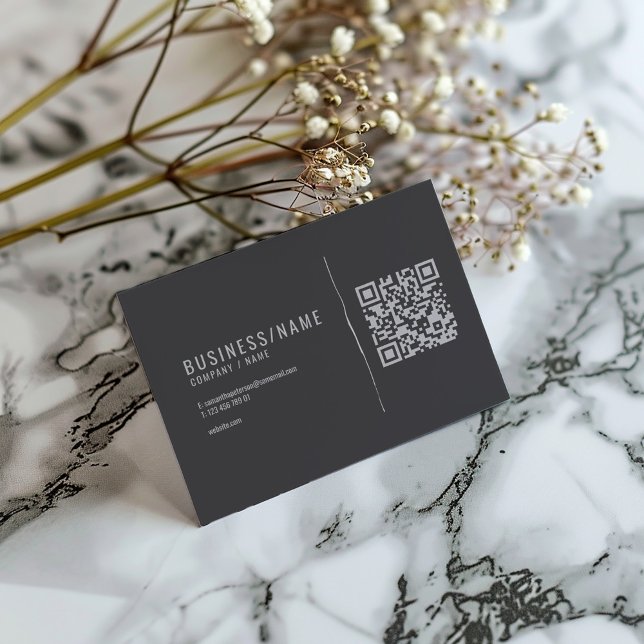 Grå och silver QR-kod näringslivskort Visitkort (Grey and gold coloured QR code business card with space for your own QR code.)