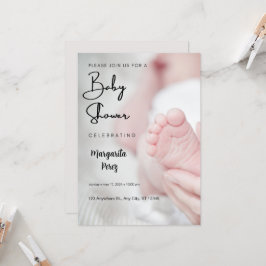 Grå och svart lekfull baby shower-porträtt inbjudningar