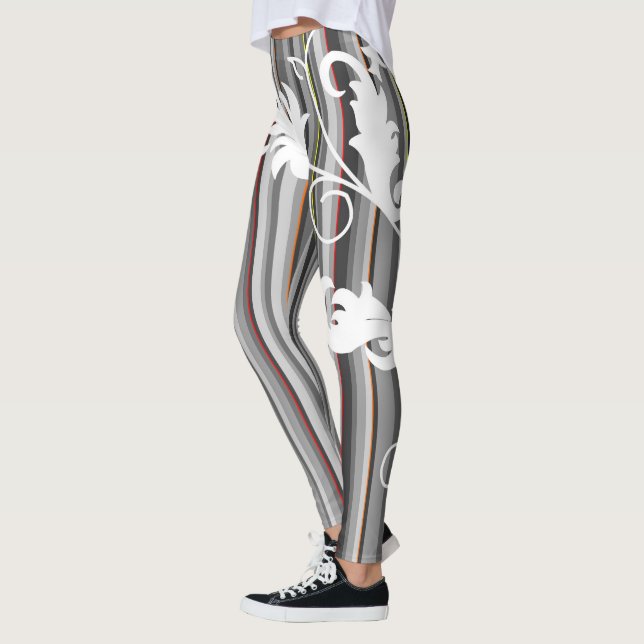 Grå randig mönster med vit blommig design  leggings (Vänster)
