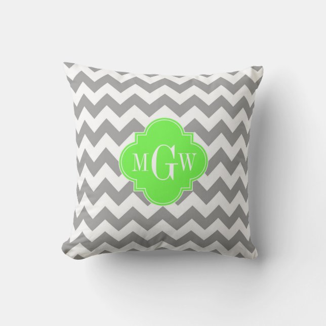 Grå Vit Chevron Lime Fyrklöver 3 Monogramm Kudde (Framsida)