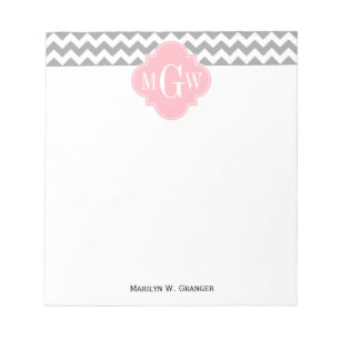 Grå Vit Chevron Rosa Quatrefoil 3 Monogram Anteckningsblock