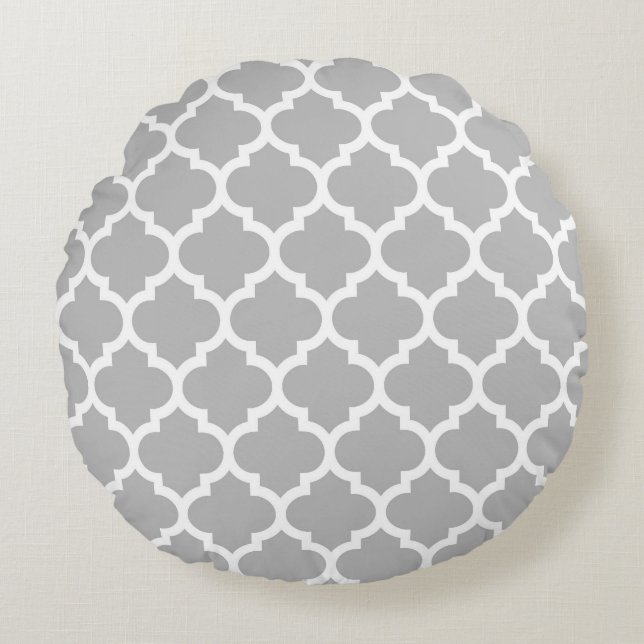 Grå vit marockansk quatrefoil-mönster #5 rund kudde (Framsidan)