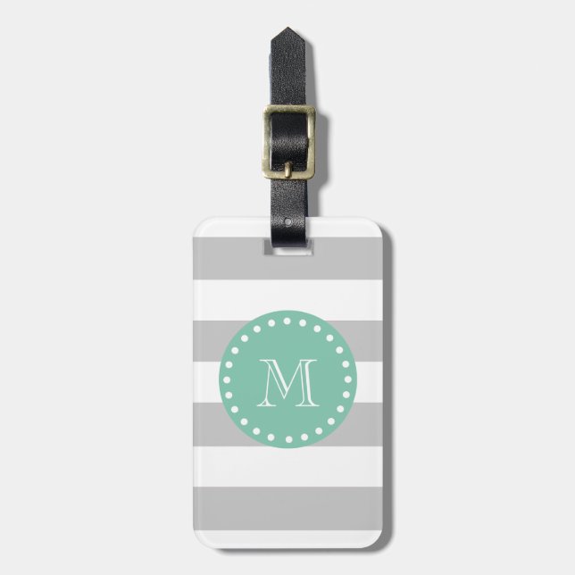 Gråa vitrandar mönster, grön Monogram för Mint Bagagebricka (Vertikal Framsida)