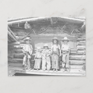 Grabfoto på barn i cowboykläder vykort