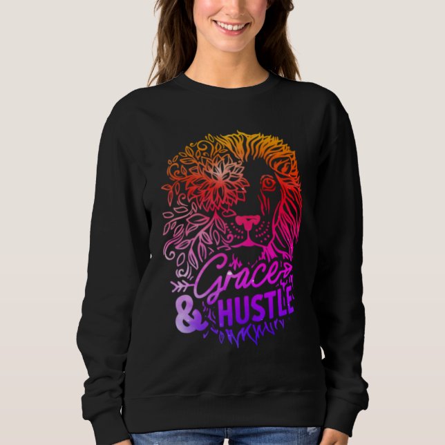 Grace & Hustle Lejon-svärmare T Shirt (Framsida)