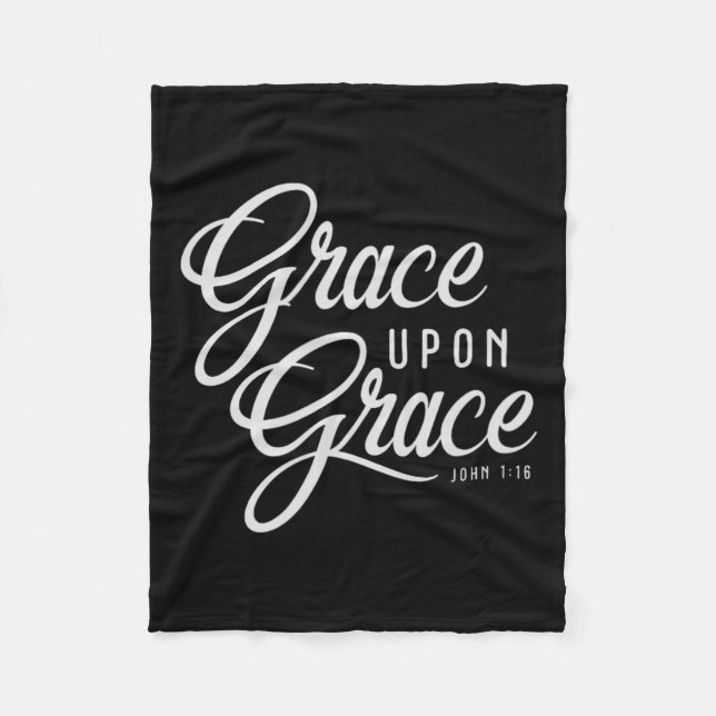 Grace On Grace Christian Faith Bible Verse Quote Fleecefilt (Framsidan)