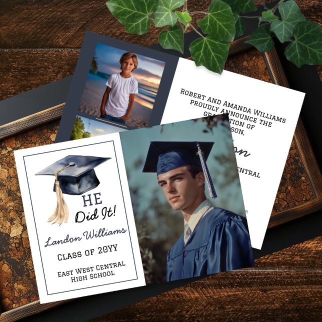 Grad Cap gjorde det 3 fotot Studenten Meddelande (Grad Cap "HE Did It!" Graduate 3 Photo Collage High School or College Graduation Announcement)