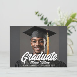 Graduate Photo with Bold Script Graduation Meddelande