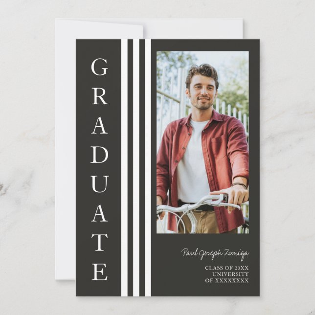 Graduate Simple Chic Trendy Script Photo Inbjudningar (Framsida)
