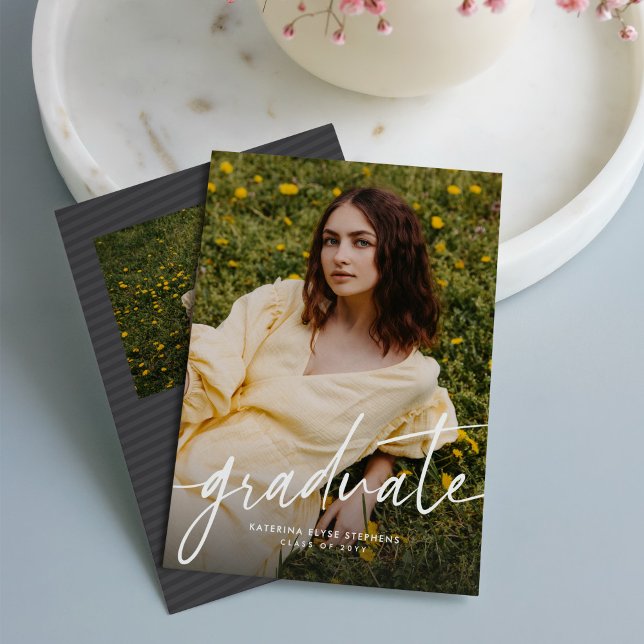 Graduate trendy modern script photo graduation inbjudningar (Skapare uppladdad)