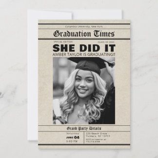 Graduation Newspaper She Did It B&W Photo Inbjudningar