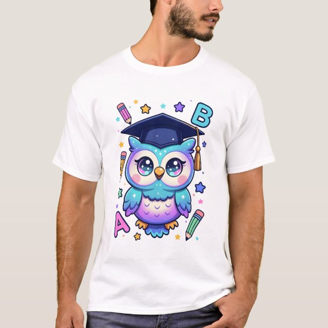 Graduation Owl in Cosmic Sparkles T Shirt (Framsida)