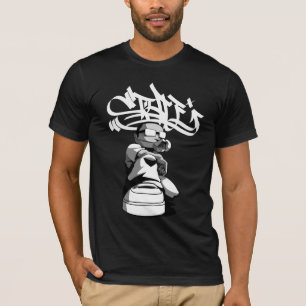 Graf artist med vit text t-shirt