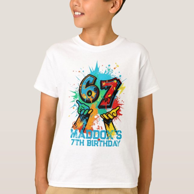 Graffiti 6-7 Birthday T-shirt Six Seven (Framsida)
