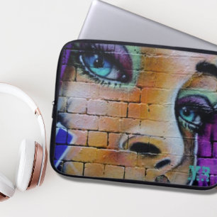 Graffiti Girl Monogram Laptop Fodral