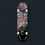 Graffiti Roligt Skateboard<br><div class="desc">Gör den här Graffiti Skateboard med bildtext & Namn till din egen genom att lägga till texten. Om du vill komma åt avancerad redigering går du till "Anpassa den här verktygen" och klickar på "Information", rulla ner och tryck på länken "klicka för att anpassa ytterligare". Perfekt för alla Tillfälle som...</div>