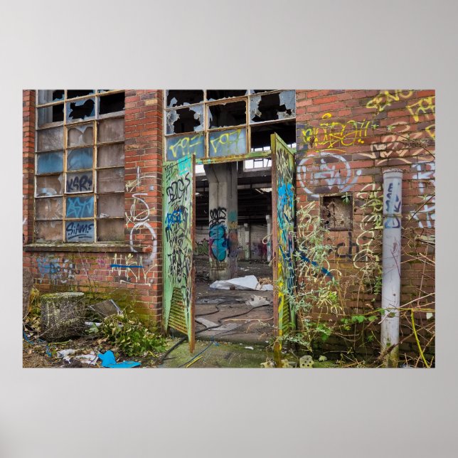 Graffiti Street Art Abandoned Byggnad Poster (Framsidan)