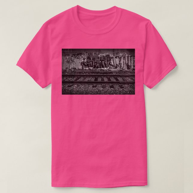 Graffiti Tracks T Shirt (Design framsida)