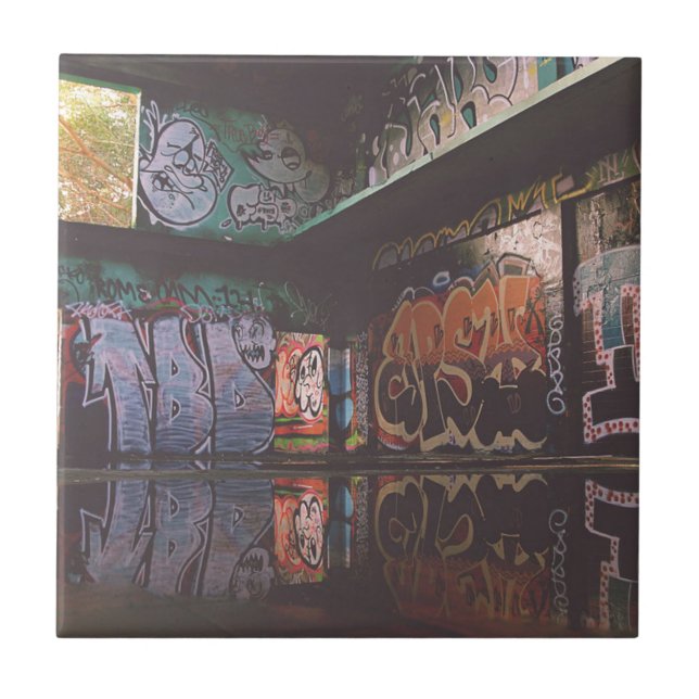 GrafittiGrungedesign Kakelplatta (Framsidan)