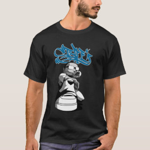 Grafkonstnär med blåtttext tee