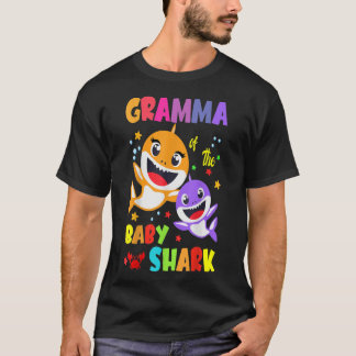 Gramma Baby-hajens födelsedag Gramma Shark T Shirt