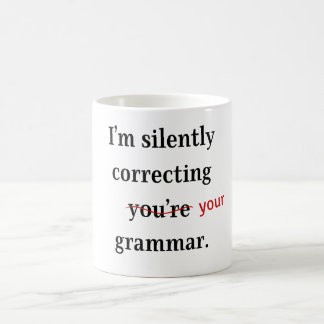 Grammar Guardian Mugg: Sip, Snicker och Korrigera Kaffemugg