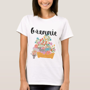 Grammie Blomsterträdgård Design T Shirt
