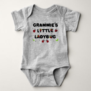 Grammies lilla nyckelpiga - Söt T Shirt