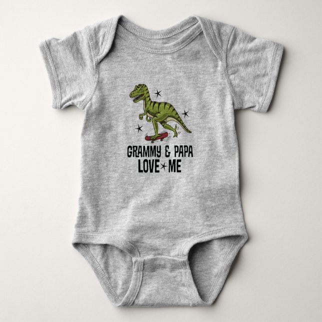Grammy och Pappa Kärlek Me Dinosaur T Shirt (Framsida)