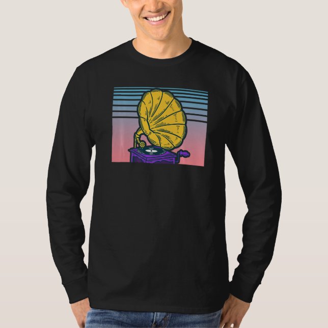 Gramophone Record Player Vaporwave Aesthetic Phono T Shirt (Framsida)
