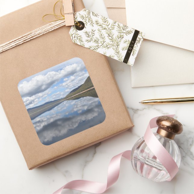 Grampians Reflected Fyrkantigt Klistermärke (Gifting)