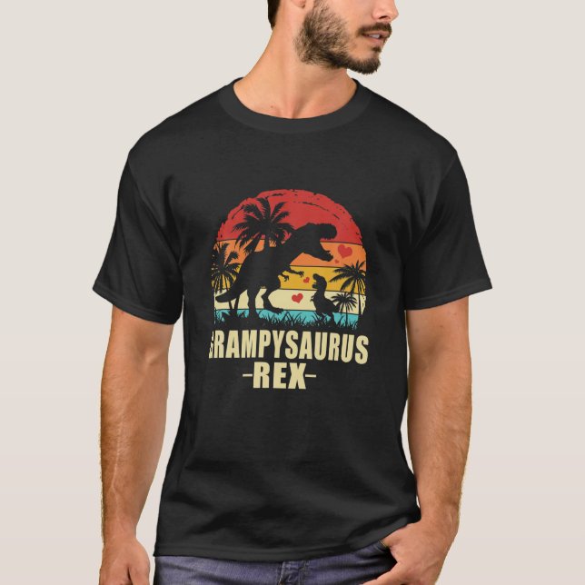 Grampysaurus t Rex Dinosaur Grampy Saurus Familj T Shirt (Framsida)